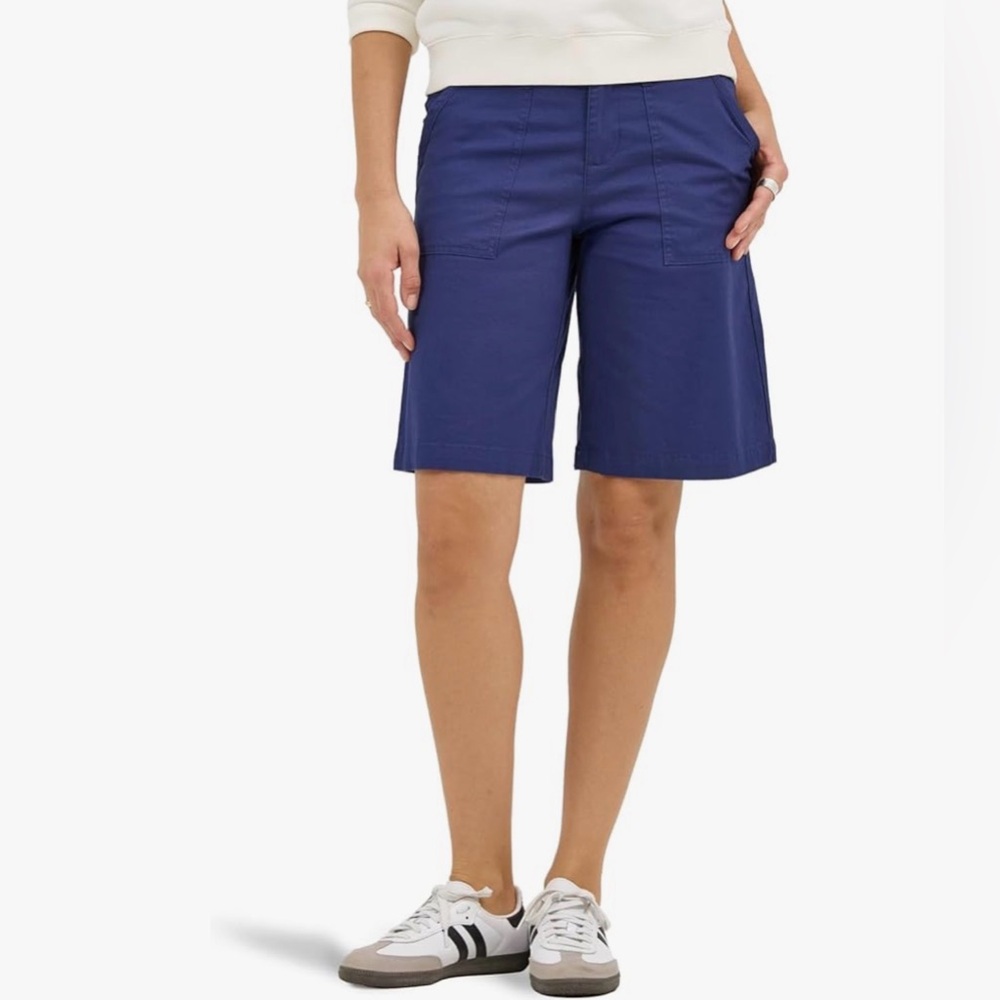 Lee Ultra Lux Comfort Flex-To-Go Relaxed Utility Bermuda Shorts Blue Size 8